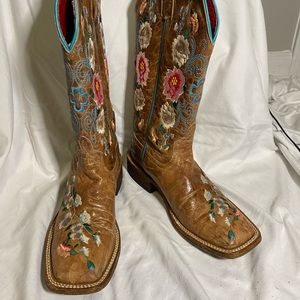 Macie Bean Women’s Western Boots - Gently Used